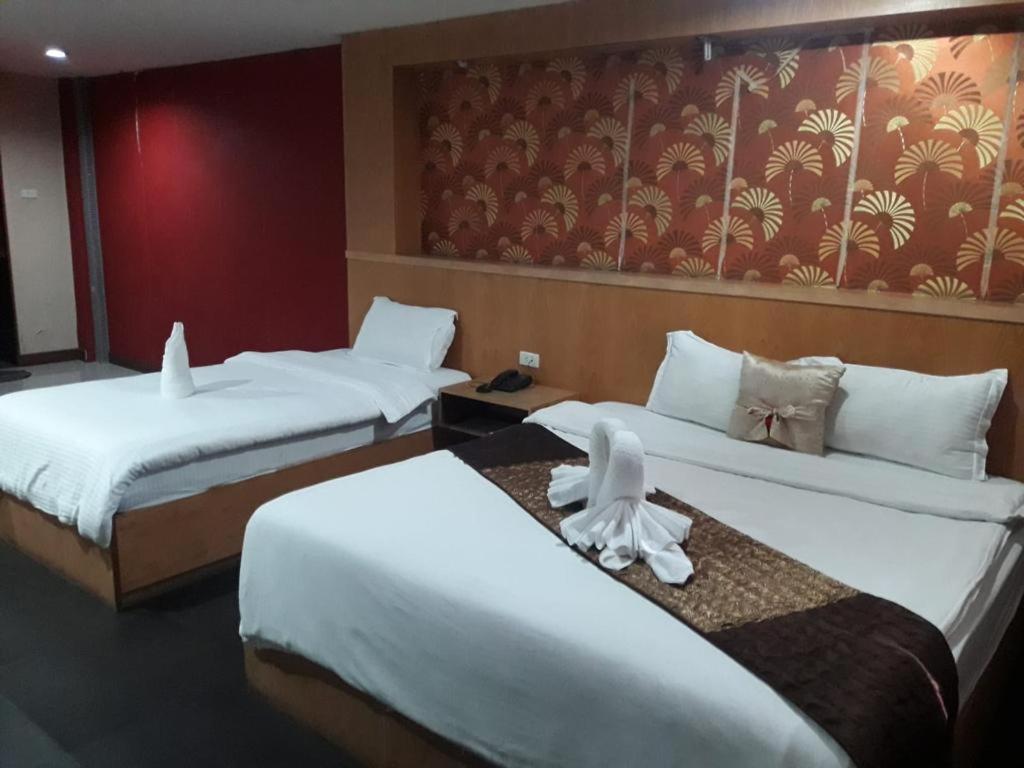 New Pind Balluchi Inn Pattaya Exteriör bild