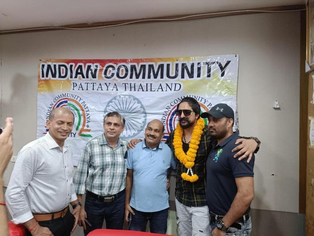 New Pind Balluchi Inn Pattaya Exteriör bild