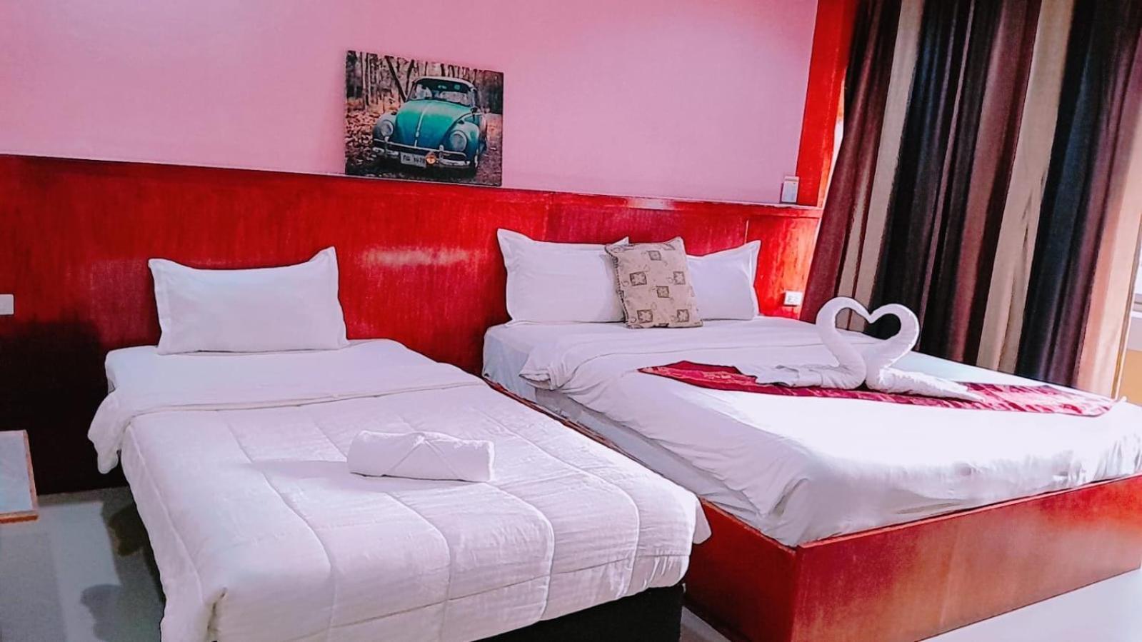 New Pind Balluchi Inn Pattaya Exteriör bild