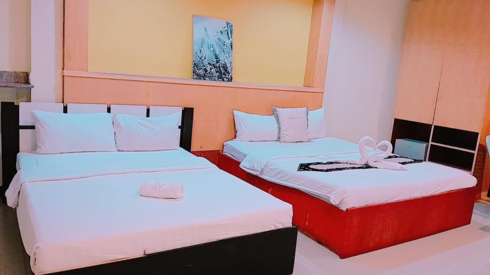New Pind Balluchi Inn Pattaya Exteriör bild